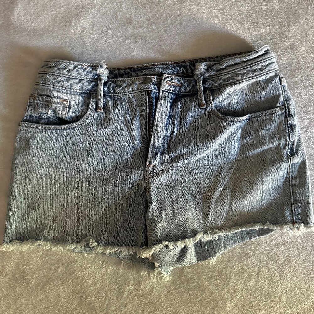 Good American Light Denim Shorts